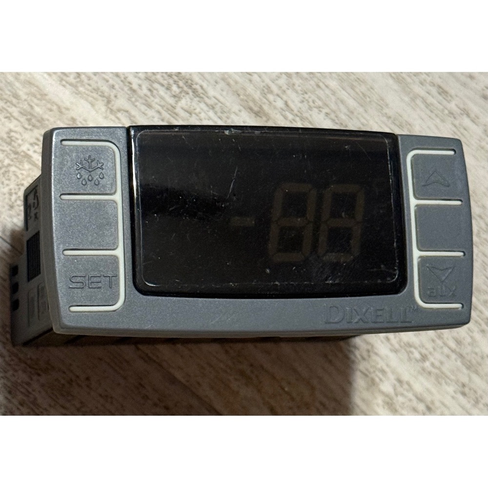 DIXELL XR02CX Temperature Controller Digital Display Control Unit